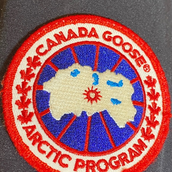 Canada Goose Snow Mantra Large Navy - Picture 3 of 16